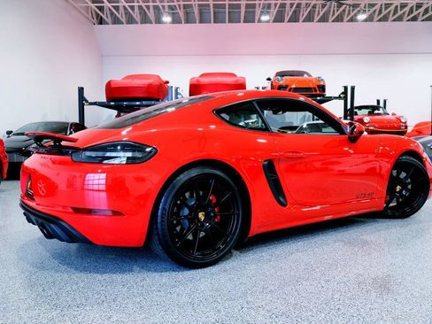Used 2023 Porsche 718 Cayman GTS w/ GTS Interior Package RWD image 18