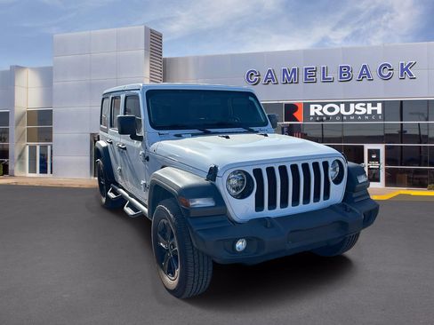 Used 2021 Jeep Wrangler Unlimited Sport AWD/4WD image 4