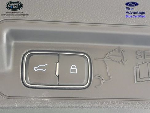 Certified 2023 Ford Explorer XLT w/ Equipment Group 202A AWD/4WD image 18