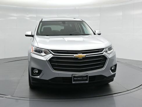 Used 2021 Chevrolet Traverse LT image 57