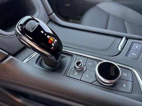 New 2026 Cadillac XT5 Luxury w/ LPO, Floor Liner Package image 19