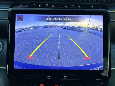 Used 2023 Jeep Grand Cherokee Limited image 15