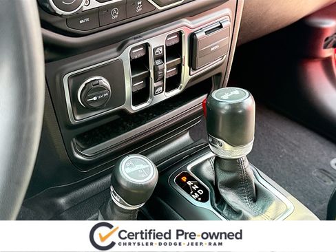 Used 2023 Jeep Wrangler Unlimited Sahara AWD/4WD image 12