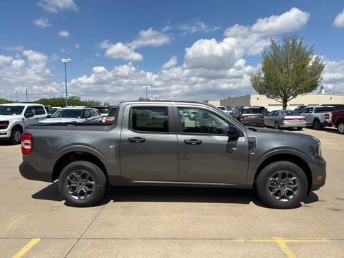 New 2026 Ford Maverick XLT w/ XLT Luxury Package AWD/4WD image 3