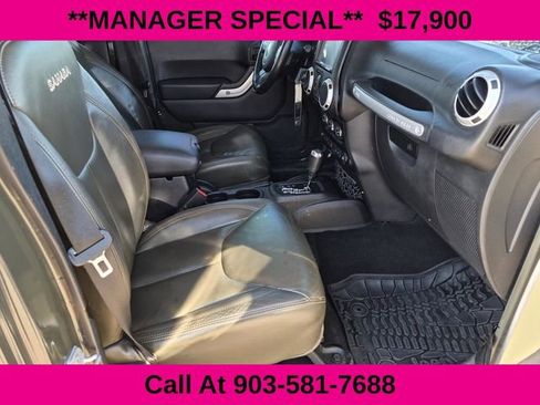 Used 2016 Jeep Wrangler Unlimited Sahara w/ Connectivity Group image 11