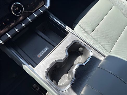 New 2025 GMC Acadia AT4 w/ LPO, Floor Liner Package image 20