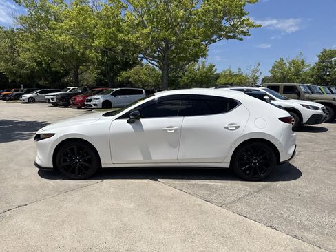 Used 2021 MAZDA MAZDA3 Hatchback w/Premium Plus Pkg AWD/4WD image 4