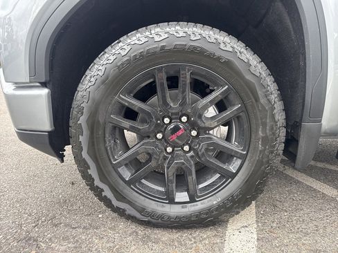 New 2026 GMC Sierra 1500 Elevation image 3