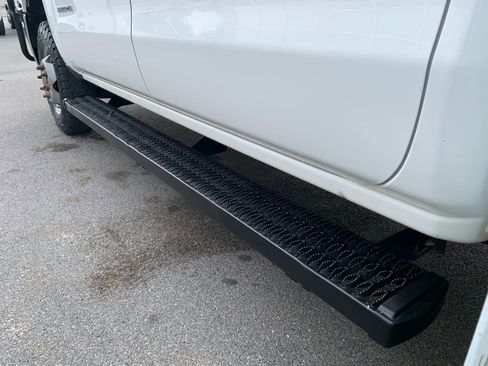 Used 2015 Chevrolet Silverado 3500 W/T w/ WT Convenience Package AWD/4WD image 7