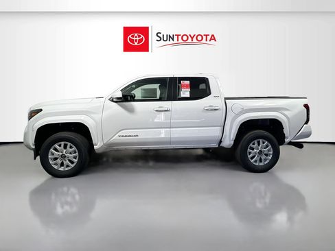 New 2025 Toyota Tacoma SR5 image 7