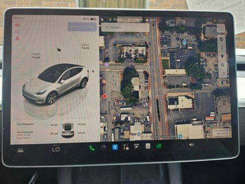 Used 2023 Tesla Model Y Long Range AWD/4WD image 42