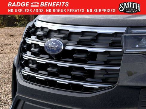 New 2026 Ford Explorer Active RWD image 18
