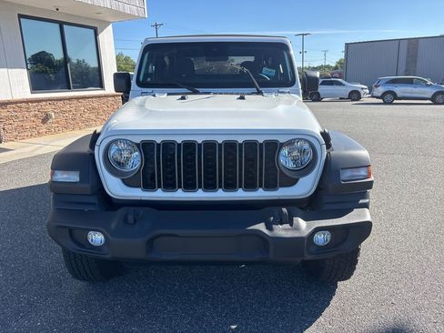 Used 2024 Jeep Wrangler Sport AWD/4WD image 10
