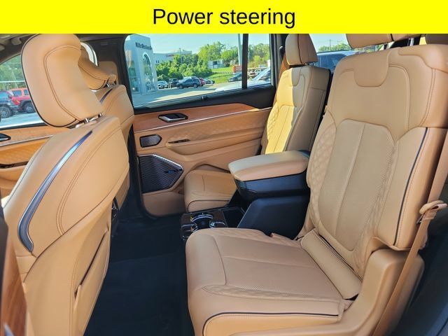 Used 2022 Jeep Grand Cherokee L Summit AWD/4WD image 26