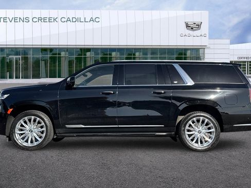 Used 2023 Cadillac Escalade ESV Premium Luxury image 6