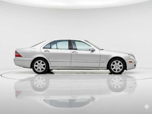 Used 2004 Mercedes-Benz S 500 4MATIC image 4