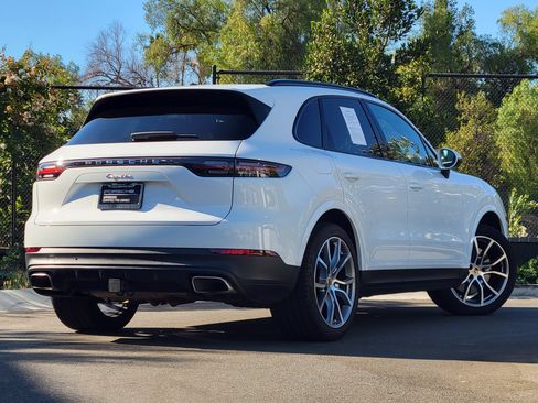Certified 2022 Porsche Cayenne Platinum Edition AWD/4WD image 7