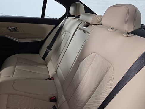 Certified 2025 BMW 330i xDrive Sedan w/ Premium Package image 17