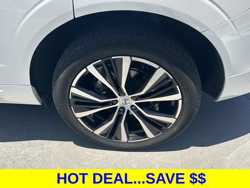 Used 2023 Volvo XC60 B5 Plus w/ Protection Package Premier AWD/4WD image 11