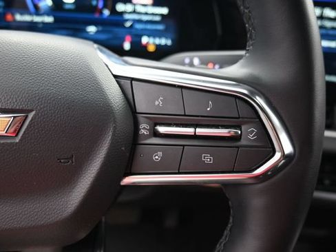 Used 2025 Chevrolet Equinox LT FWD image 24