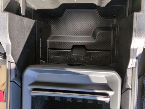 Used 2021 RAM 1500 Limited image 32