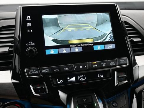 Used 2023 Honda Odyssey Touring image 7