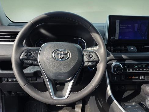 Used 2023 Toyota RAV4 XLE image 20