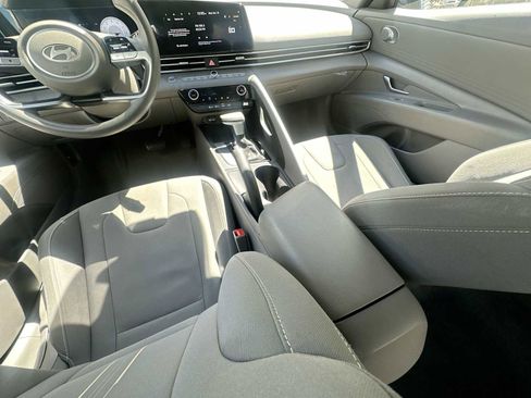 Used 2024 Hyundai Elantra SEL image 22
