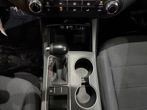 Used 2017 Kia Sorento FWD image 28