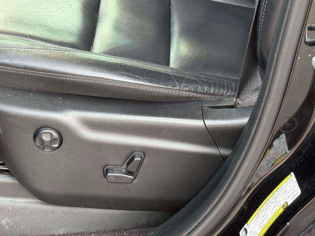 Used 2019 Jeep Grand Cherokee Limited AWD/4WD image 18