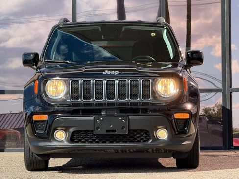 Used 2019 Jeep Renegade Latitude w/ UConnect 8.4 Nav Group image 21