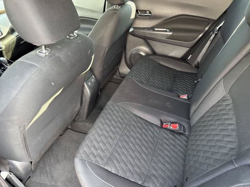 Used 2023 Nissan Kicks SV FWD image 26