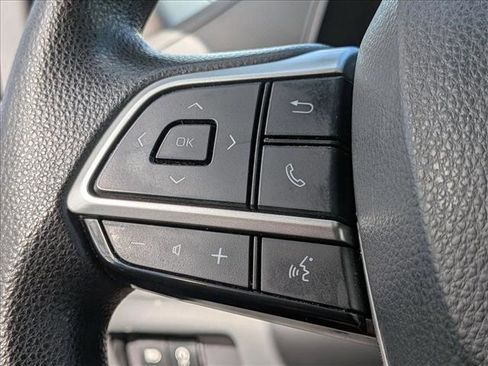 Used 2023 Toyota Highlander L image 11