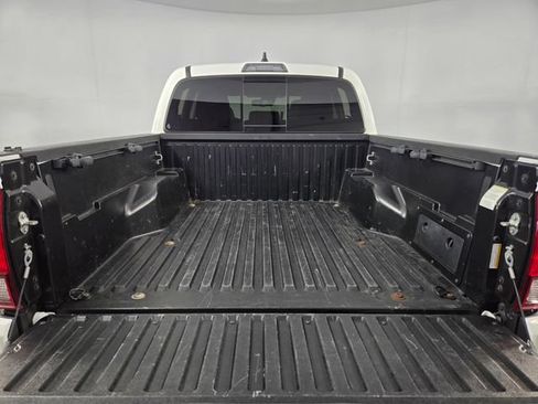 Used 2022 Toyota Tacoma SR5 w/ Technology Package RWD image 30