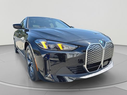 New 2026 BMW i4 xDrive40i w/ Premium Package AWD/4WD image 3