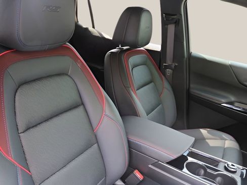 Used 2025 Chevrolet Equinox RS w/ Safety and Technology Package image 19