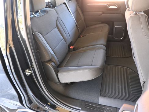 Used 2023 Chevrolet Silverado 1500 LT image 19