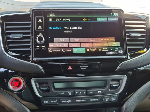 New 2026 Honda Ridgeline Black Edition image 3