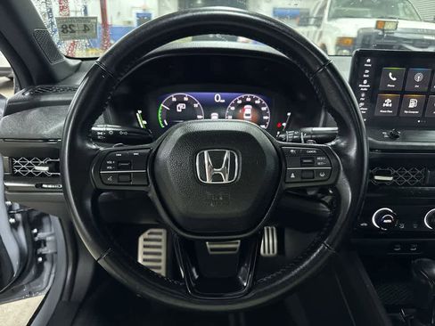 Used 2023 Honda Accord Sport image 18