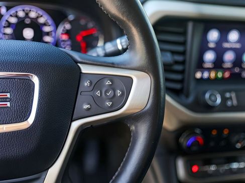 Used 2022 GMC Acadia Denali w/ Denali Ultimate Package image 13