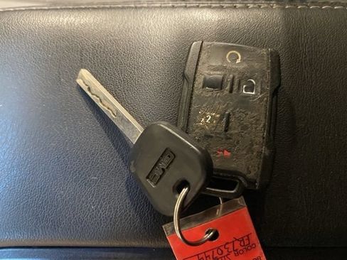 Used 2015 GMC Yukon XL SLE AWD/4WD image 28