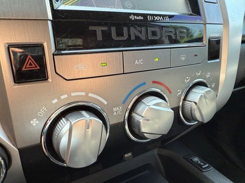 Used 2017 Toyota Tundra SR5 image 29