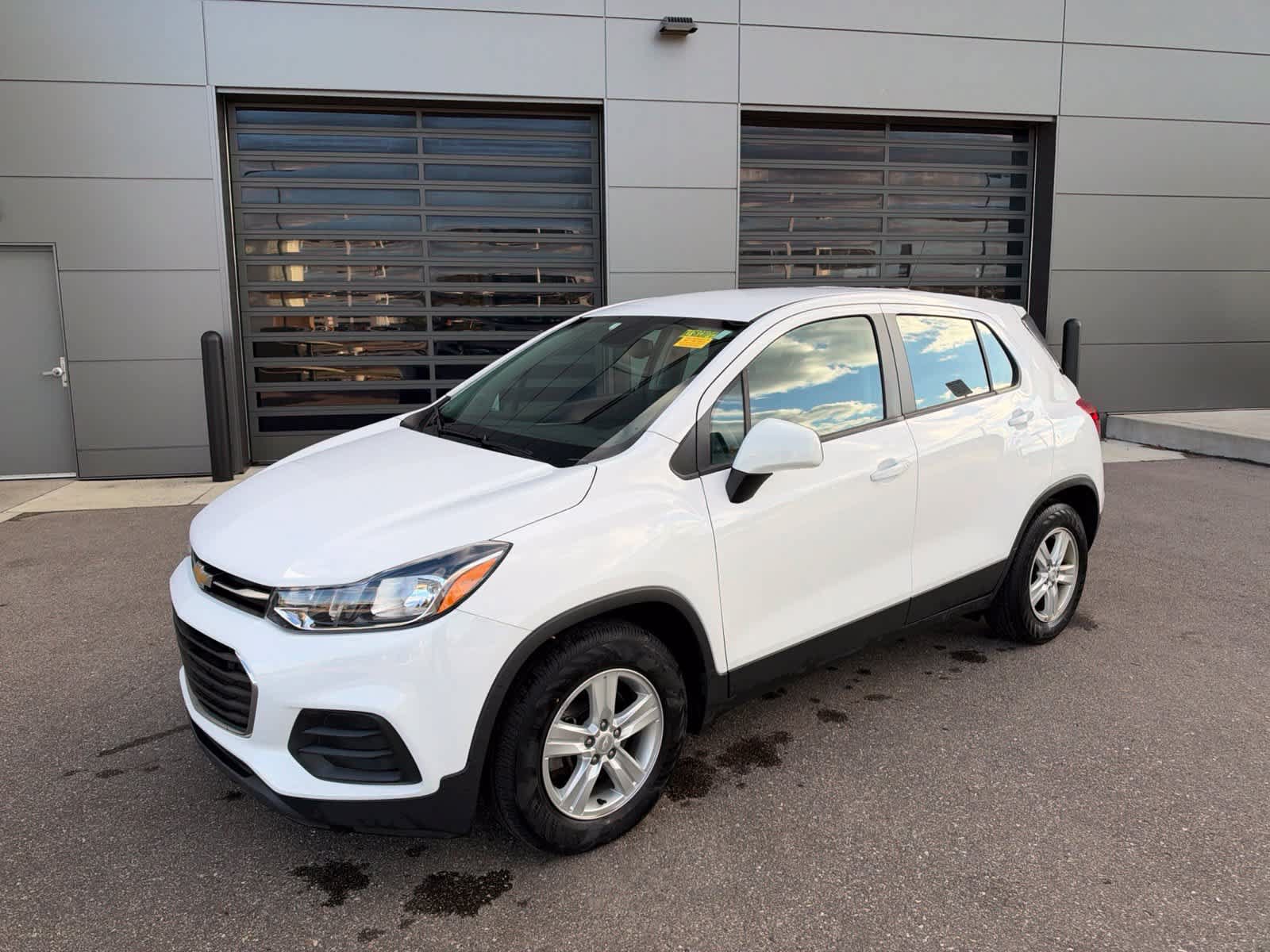 Used 2019 Chevrolet Trax LS FWD image 1