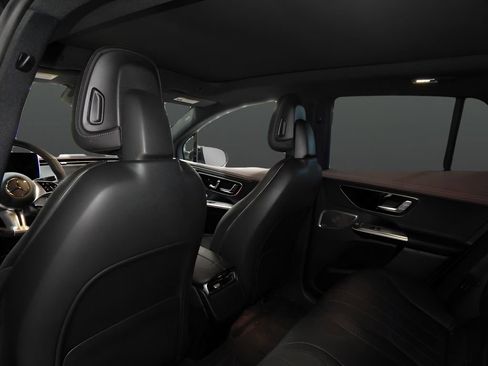 Used 2023 Mercedes-Benz EQE 350+ 4MATIC SUV image 19