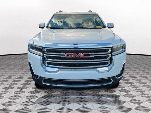 Used 2023 GMC Acadia SLT image 2