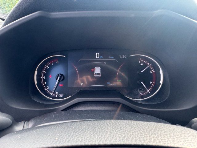 Used 2024 Toyota RAV4 XLE FWD image 15
