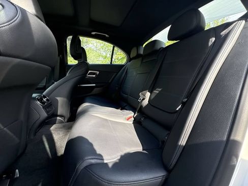 Used 2025 Mercedes-Benz C 300 4MATIC Sedan image 23