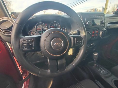 Used 2012 Jeep Wrangler Unlimited Sport image 14