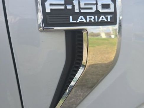 Used 2021 Ford F150 Lariat image 10