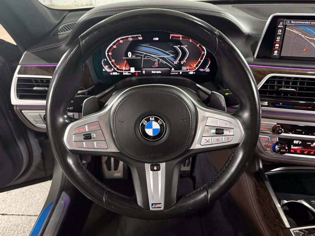 Used 2022 BMW 750i xDrive w/ Executive Package AWD/4WD image 37